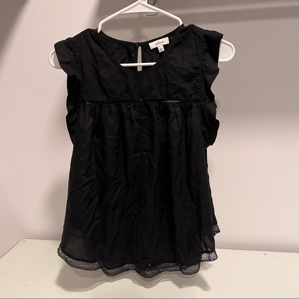 Aritzia Wilfred Black Lace Blouse Short Sleeve